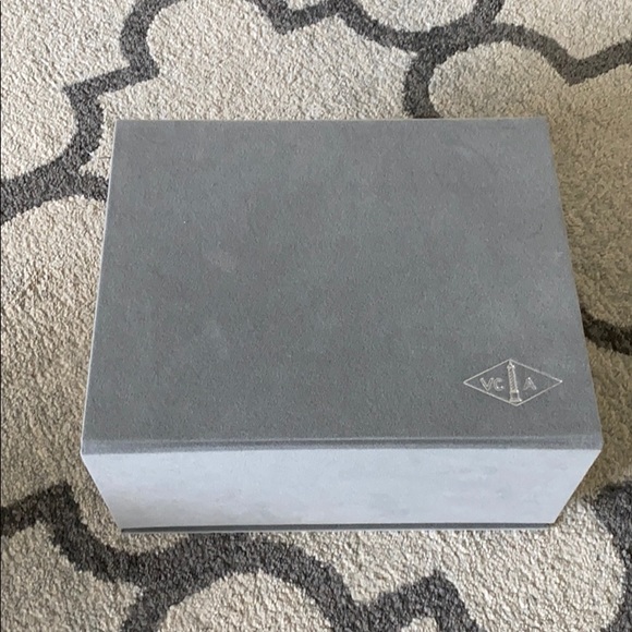 Van Cleef & Arpels Jewelry - Van Clef & Arpels Box